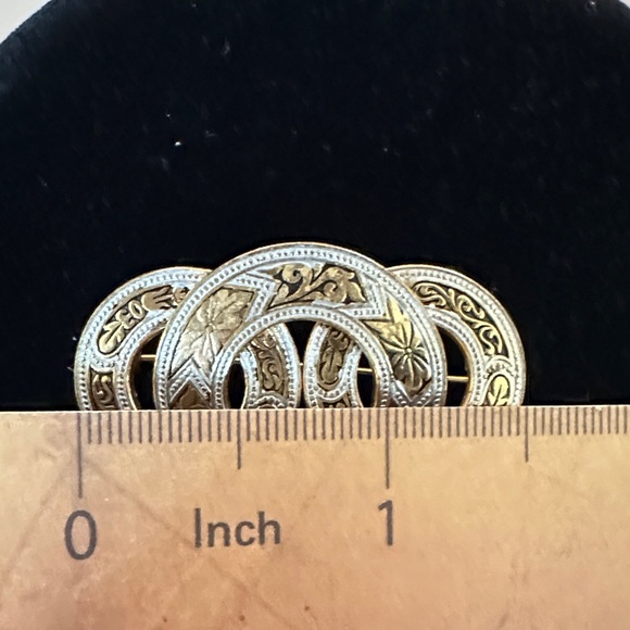 Vintage Spanish Damascene Style Gold and Silver Interlocking Brooch - Picture 2 of 4